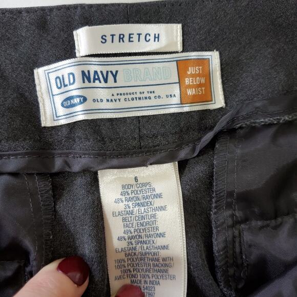 Old Navy | Just Below Waist Stretch Dark Gray Trousers - Picture 4 of 6